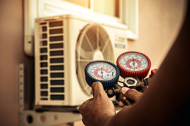 Professional Hvac technician working in Ledyard, CT
